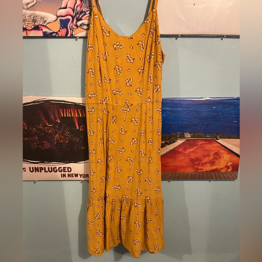 NWOT perfect for summer yellow sundress